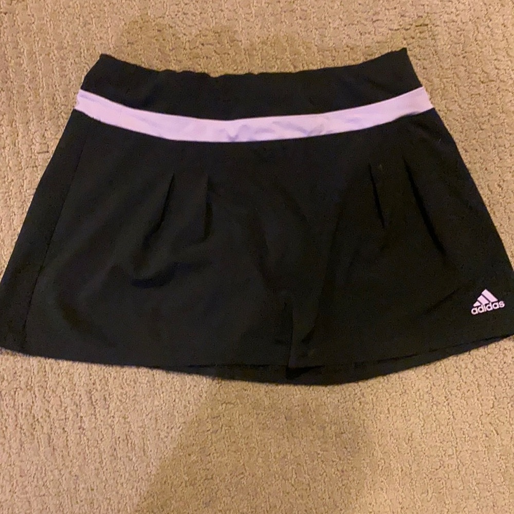 Women’s adidas tennis skirt